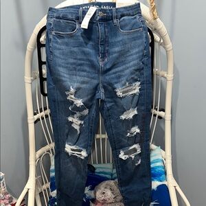 American Eagle Outfitters Women's Distressed Blue Jeans